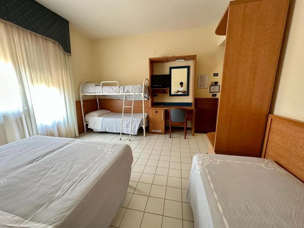 Hotel Costa Verde Pineto Ngoại thất bức ảnh